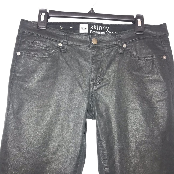 #036 Sz 8 Mossimo | Black | Skinny Premium Denim - Picture 2 of 8